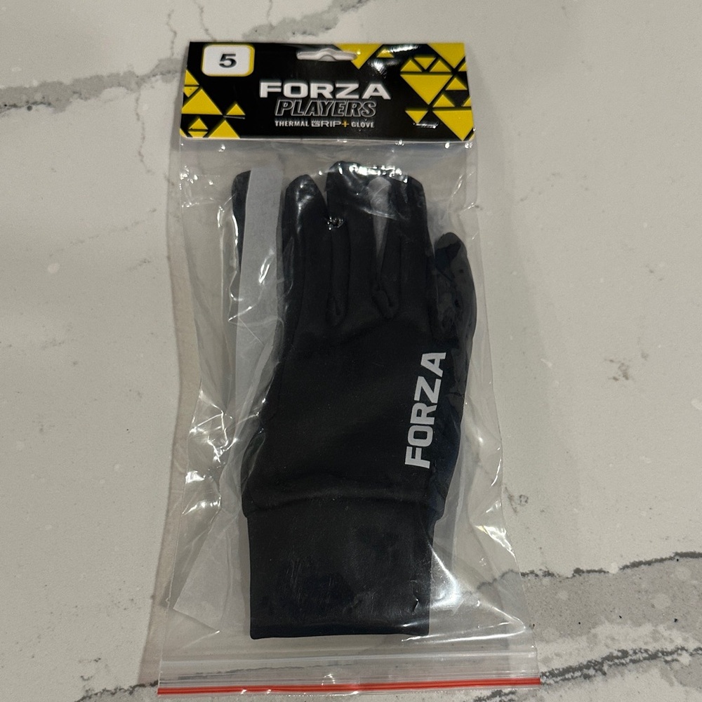 Brand New Forza Players Soccer Thermal Winter Grip Gloves size 5